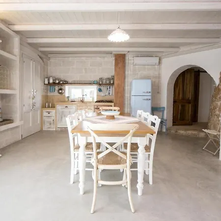 Trullo Indipendente Villa