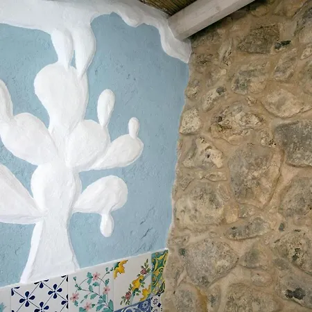 Trullo Indipendente * Torre Suda